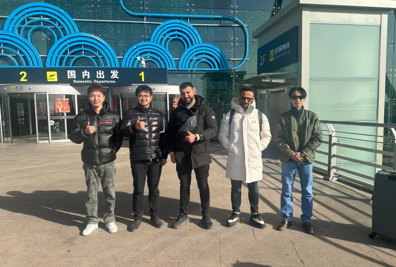 Fuyuan semi trailer services team with clients 