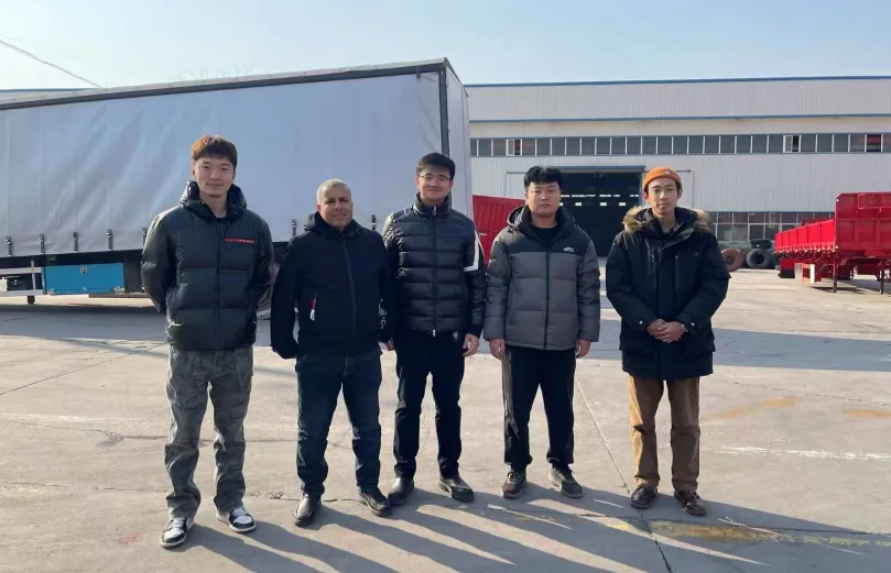 Fuyuan semi trailer services team with clients 